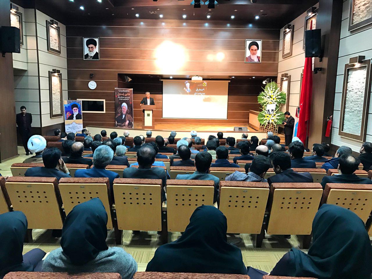 مراسم تودیع و معارفه مدیر عامل شهر جدید گلبهار مراسم تودیع و معارفه مدیر عامل شهر جدید گلبهار