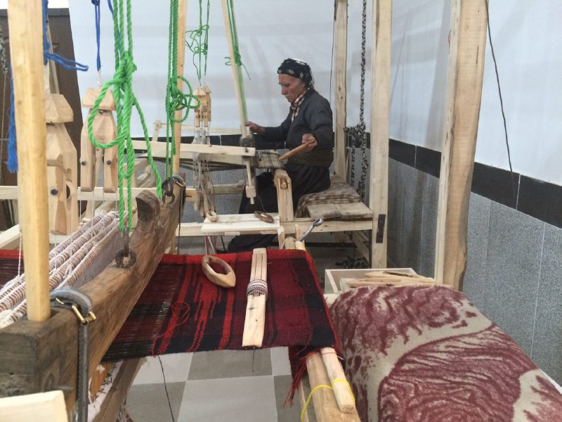 بازگشت به تولید سنتی با احیای هنرهای بومی بازگشت به تولید سنتی با احیای هنرهای بومی