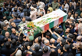 تشییع و خاک‌ سپاری  شهدای مدافع حرم در شیراز