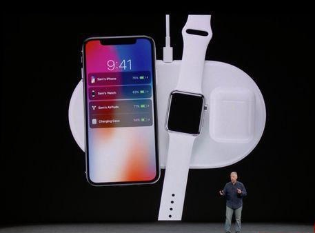 آیفون ٨ و ایکس رونمایی شد آیفون ٨ و ایکس رونمایی شد