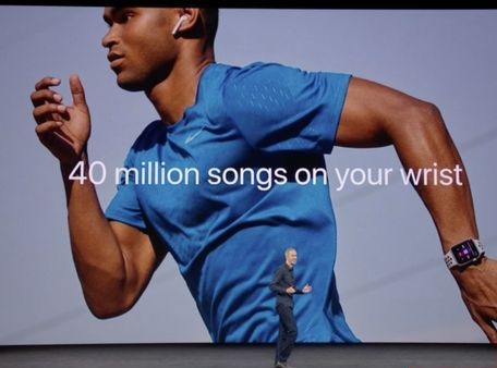 آیفون ٨ و ایکس رونمایی شد آیفون ٨ و ایکس رونمایی شد