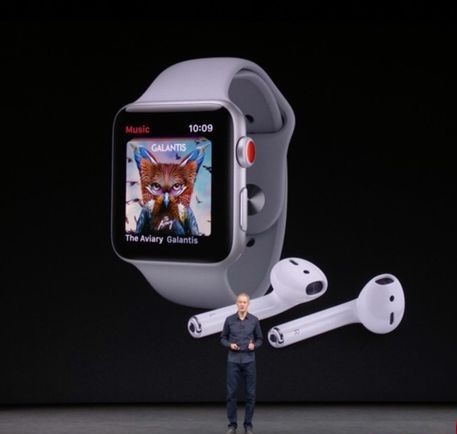 آیفون ٨ و ایکس رونمایی شد آیفون ٨ و ایکس رونمایی شد