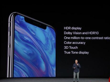 آیفون ٨ و ایکس رونمایی شد آیفون ٨ و ایکس رونمایی شد