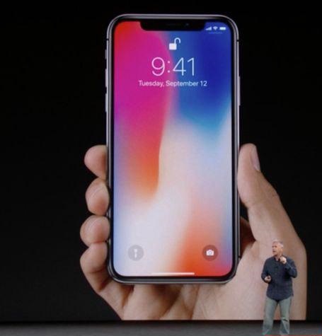 آیفون ٨ و ایکس رونمایی شد آیفون ٨ و ایکس رونمایی شد