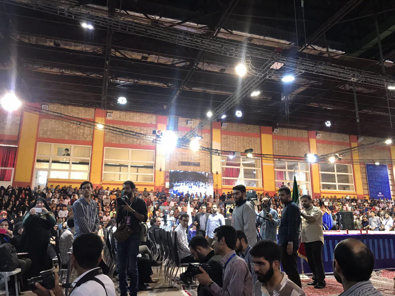 آغاز جشن تولد چهارسالگی دکتر سلام 2 پایگاه خبری ججین پایگاه خبر ججین