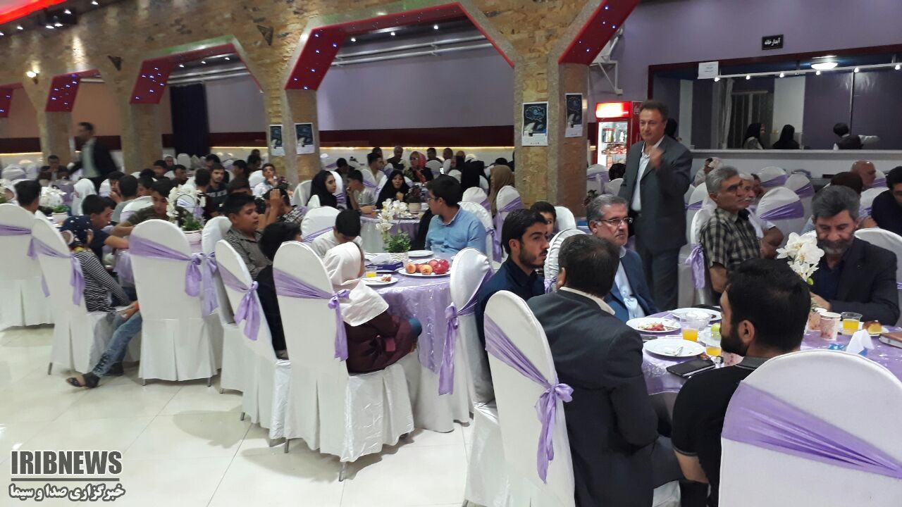 جشن گلریزان دانش آموزان جشن گلریزان دانش آموزان