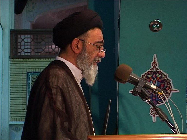 امام جمعه تبریز : تداوم مبارزه مردم ایران با آمریکای جهانخوار