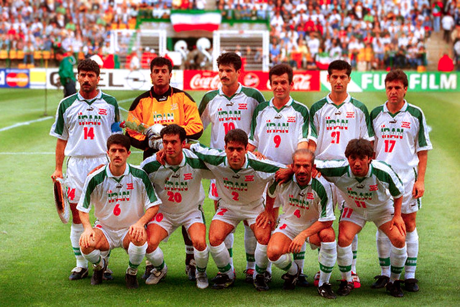 تیم منتخب فوتبال ستارگان ۹۸ صبح امروز وارد کرمانشاه شد تیم منتخب فوتبال ستارگان ۹۸ صبح امروز وارد کرمانشاه شد