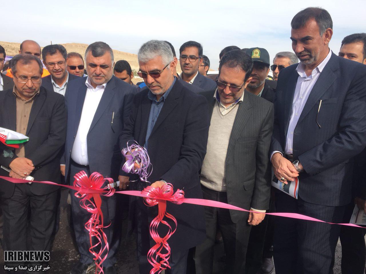 افتتاح ۳ کیلومتر از باند دوم جاده لار به بستک