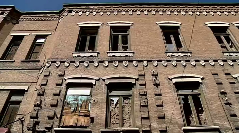 ساختمان های تاریخی تبریز ؛ از خاک خوردن تا خاک شدن ساختمان های تاریخی تبریز ؛ از خاک خوردن تا خاک شدن