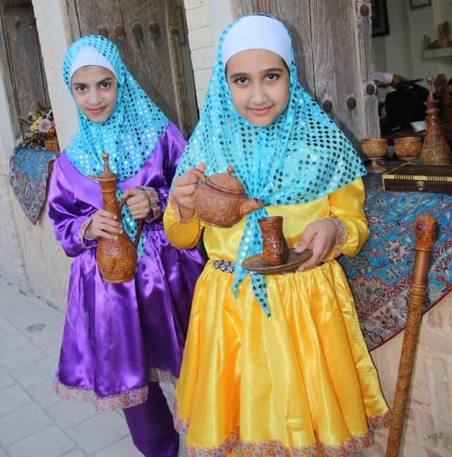 عاشقانههایی بر چوب عاشقانههایی بر چوب