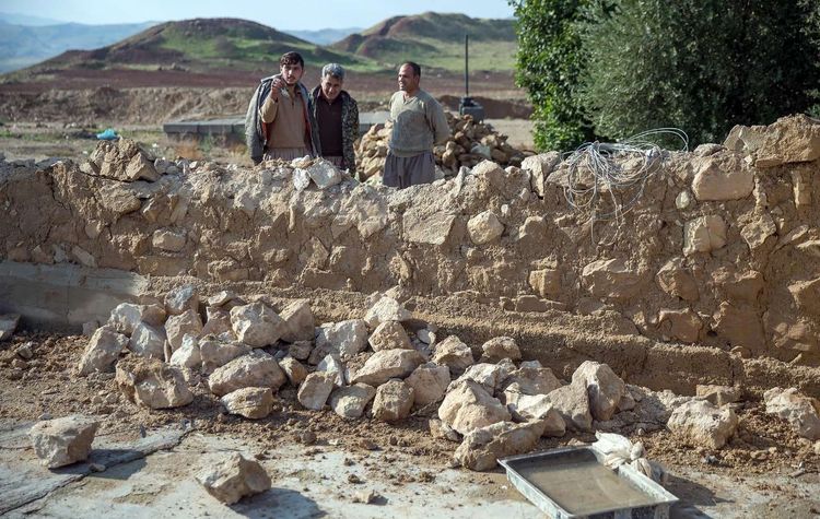 بازدید نمایندگان استان کرمانشاه از روستا‌های کانون زلزله در قصرشیرین