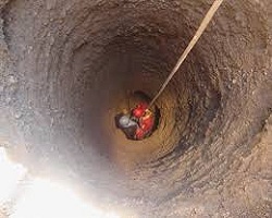 نجات پسربچه از چاه در کازرون