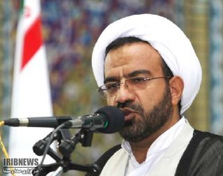 خطيب جمعه کرمان : آل سعود درصدد تفرقه افکني است