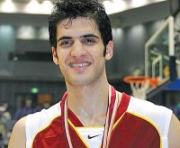 یادبود آیيدین نیکخواه بهرامی در سالن آزادی