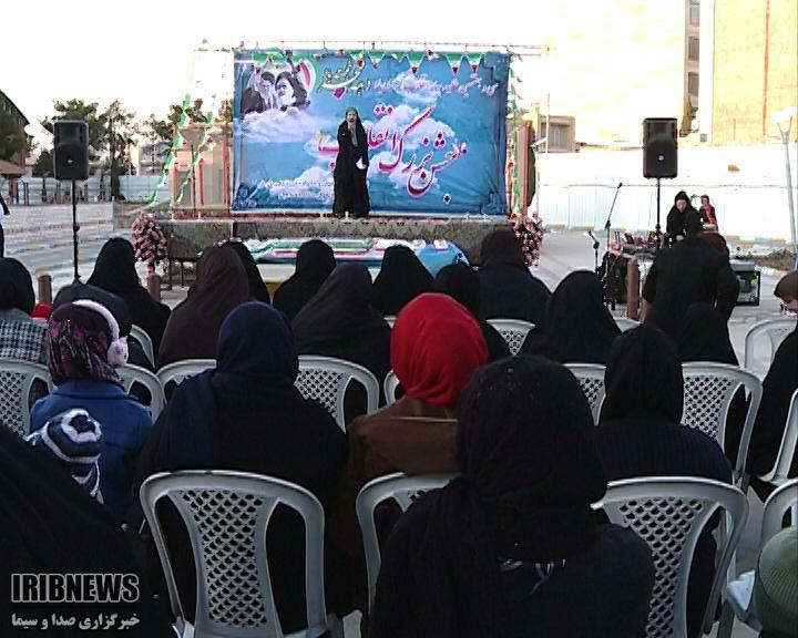 37 کیک تولد برای انقلاب؛ در جشن بانوان کرمانی 37 کیک تولد برای انقلاب؛ در جشن بانوان کرمانی