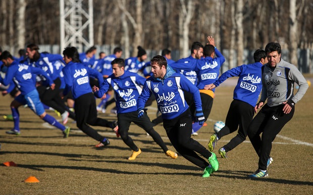 آغاز تمرینات آبی پوشان برای دیدار با راه آهن