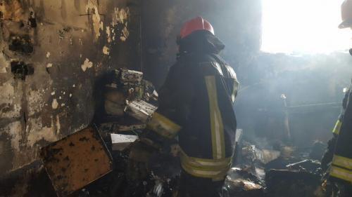 انفجار و آتش سوزی در کارگاه کفش در بلوار شهید شیرودی مشهد