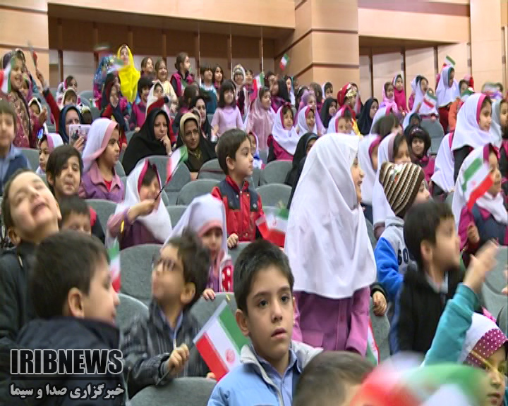 جشن انقلاب دانش آموزان پیش دبستانی در شهرکرد + فیلم جشن انقلاب دانش آموزان پیش دبستانی در شهرکرد + فیلم