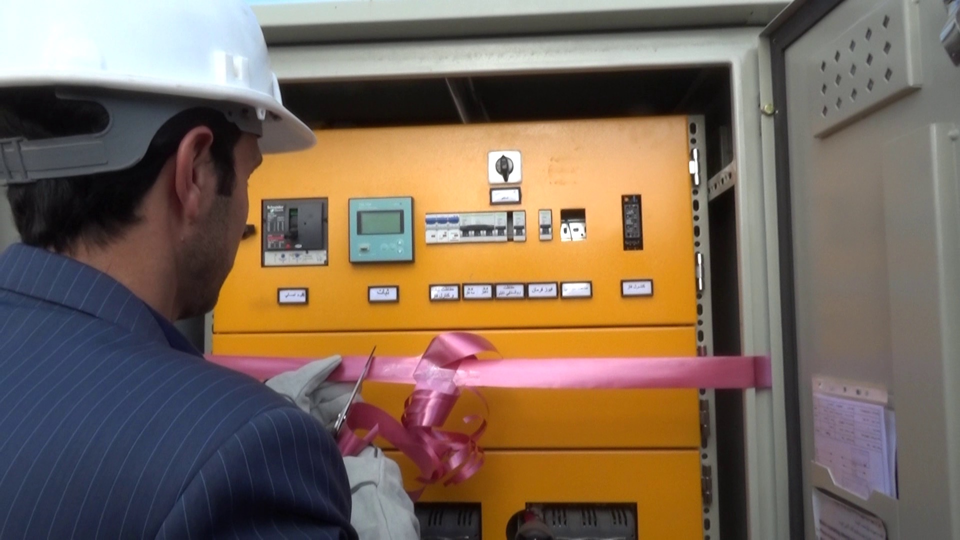 بهره برداری بیش از 150 طرح در هفتمین روز از دهه فجر بهره برداری بیش از 150 طرح در هفتمین روز از دهه فجر