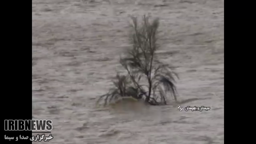 31 ساعت محاصره در سیلاب کنارک