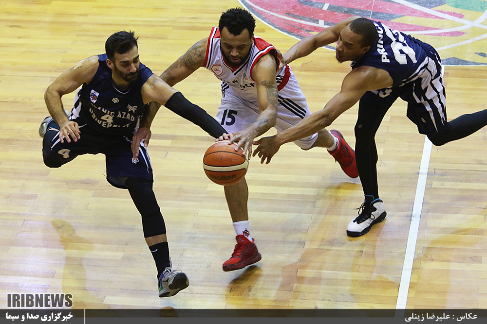 باهران: شوک خارجی ها، بازیکنان را به خودباوری رساند باهران: شوک خارجی ها، بازیکنان را به خودباوری رساند