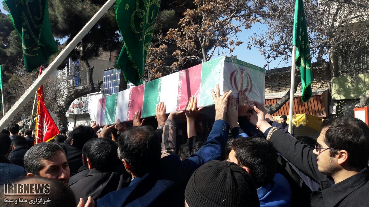 تشییع و خاکسپاری پیکر مطهر سه شهید گمنام