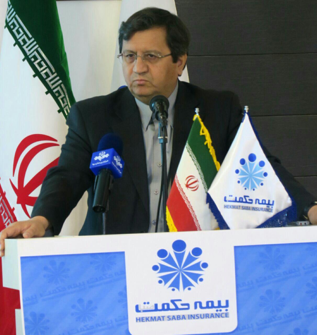 همتی :کمک 850میلیارد تومانی صنعت بیمه به وزارت بهداشت و نیروی انتظامی همتی :کمک 850میلیارد تومانی صنعت بیمه به وزارت بهداشت و نیروی انتظامی