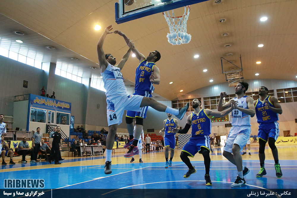 پتروشیمی هم به دانشگاه بدون خارجی باخت پتروشیمی هم به دانشگاه بدون خارجی باخت