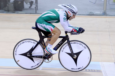 روزانه 150 کیلومتر رکاب می زنم