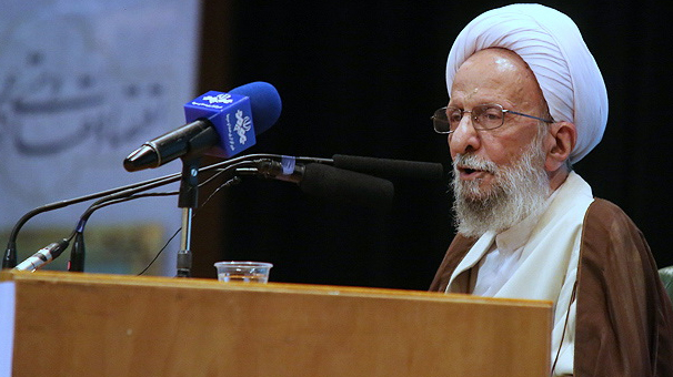 لزوم بهره گیری دانشگاه های از اصول تربیت و علوم اسلامی