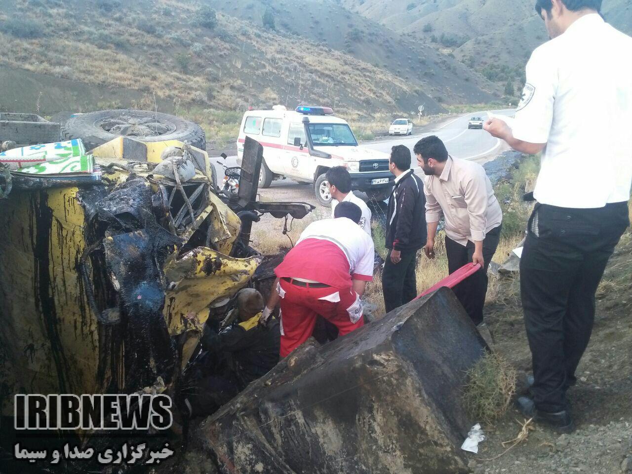 واژگونی تانکر  با یک کشته در راز و جرگلان