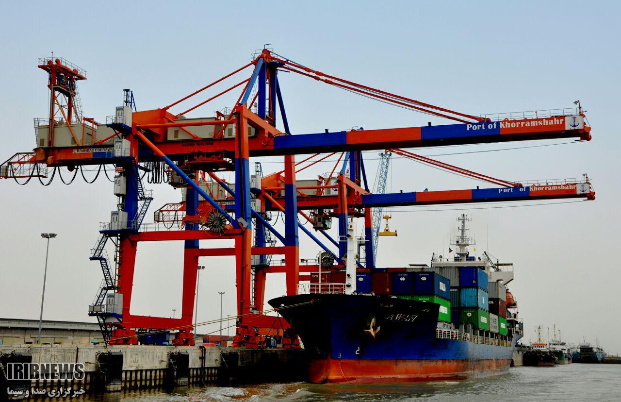 رشد پانزده درصدی تخلیه و بارگیری کانتینر در بندر خرمشهر