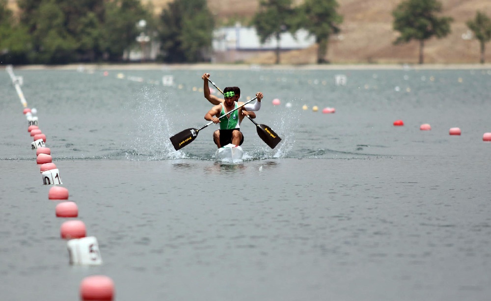 رقابت‌های مقدماتی مسافت 200 متر آبهای آرام برگزار شد