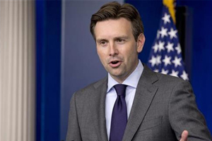 ارنست: درباره برجام تصمیم گیری با ترامپ است ارنست: درباره برجام تصمیم گیری با ترامپ است