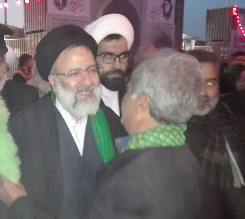 حضور حجت الاسلام والمسلمین رئیسی تولیت آستان قدس رضوی در مهران حضور حجت الاسلام والمسلمین رئیسی تولیت آستان قدس رضوی در مهران