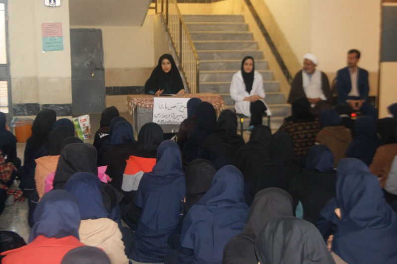 اجرای طرح برنامه آهن یاری و ویتامین 