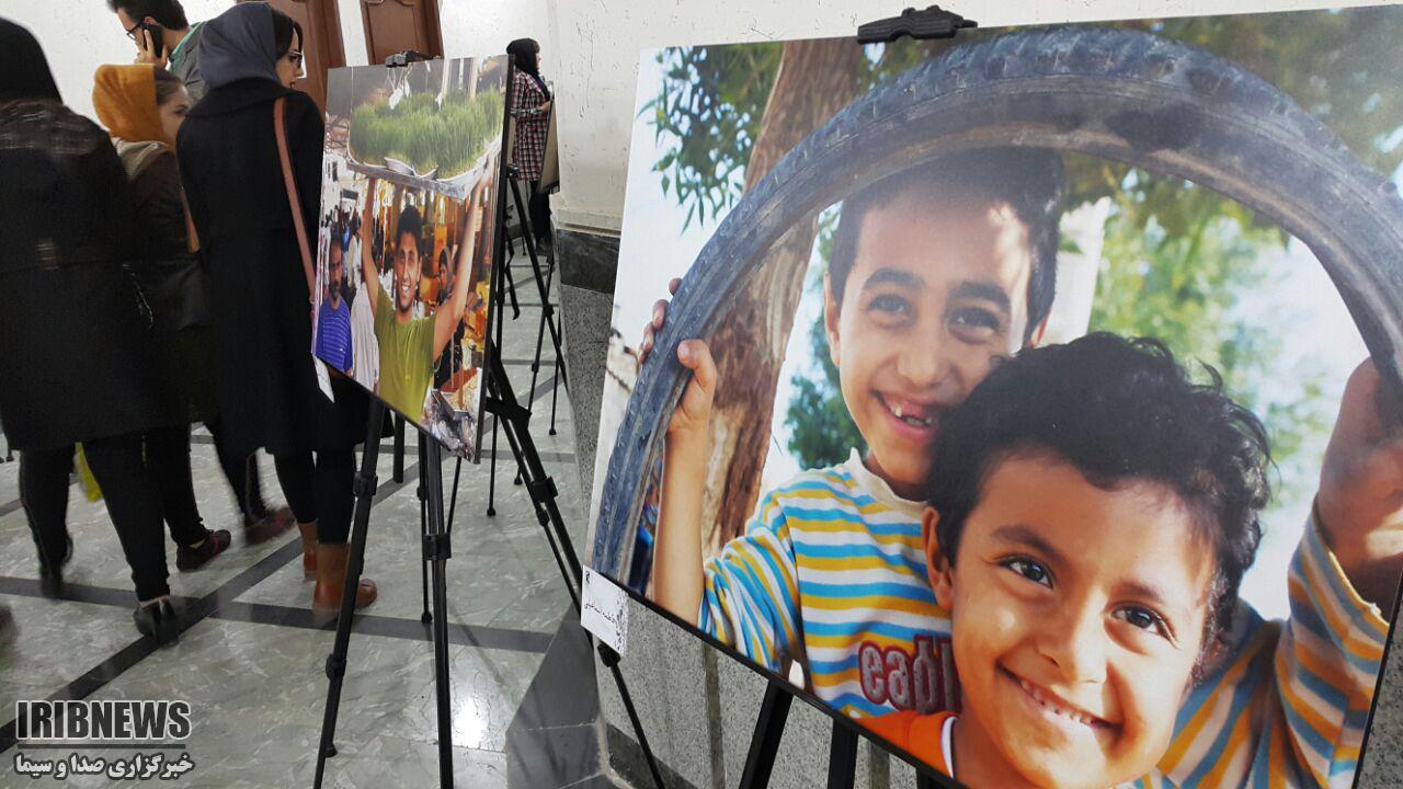 گشایش نمایشگاه عکس وحدت در آبادان