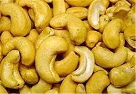 محکومیت میلیاردی قاچاقچی مغز بادام خارجی در محور لردگان