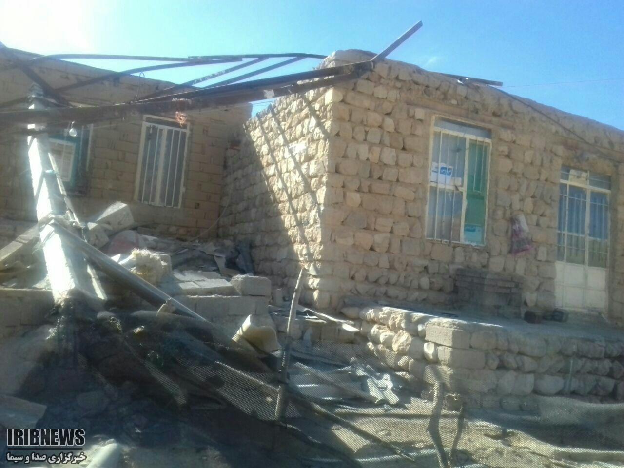 قطع برق 25 روستای گیلانغرب براثر وزش تند باد قطع برق 25 روستای گیلانغرب براثر وزش تند باد