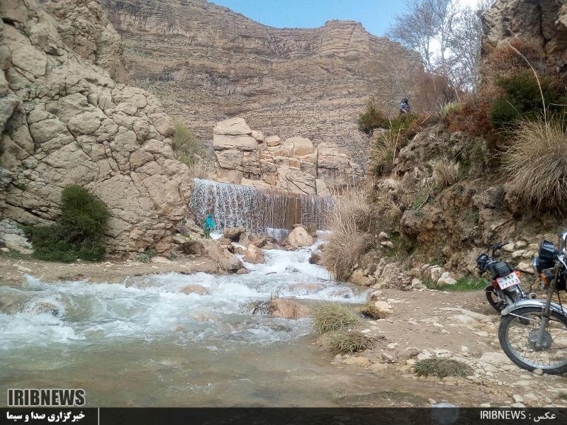 طبیعت زیبای منطقه گردشگری براق شهر ایج استهبان | خبرگزاری صدا و سیما
