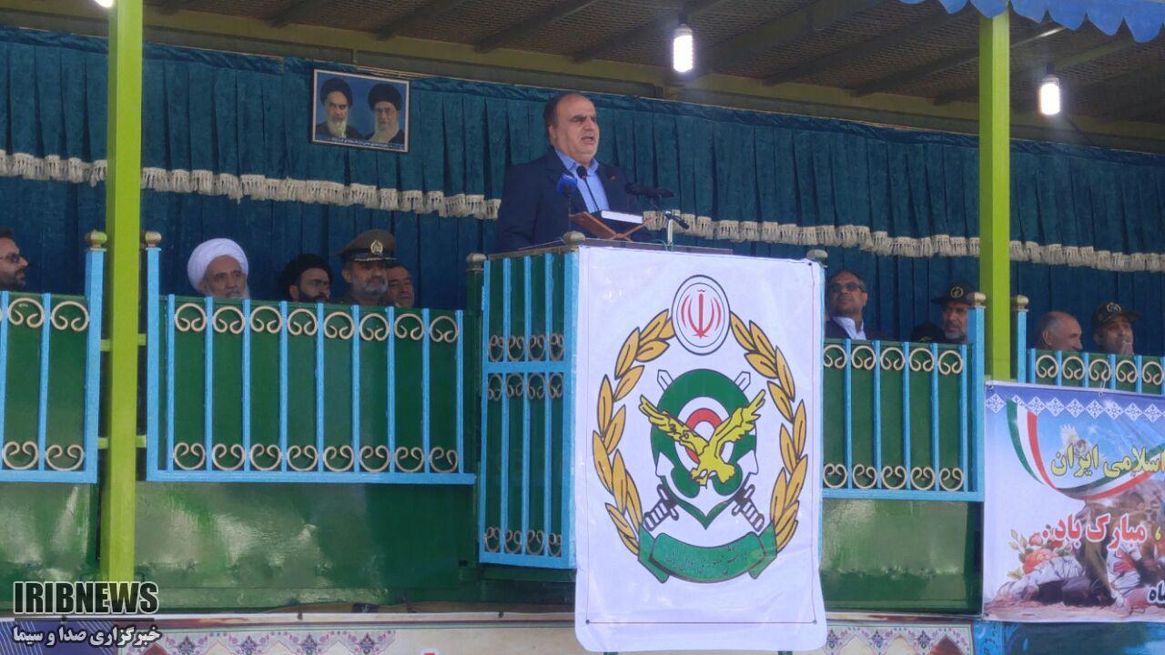 آغاز مراسم رژه نیروهای مسلح استان کرمانشاه