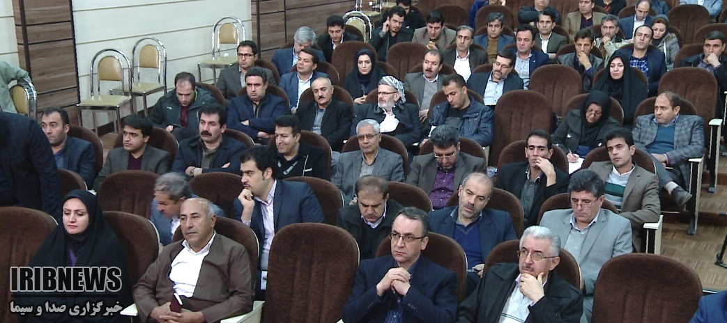 پرداخت معوقات کارگران شهرداری باید دراولویت قرارگیرد