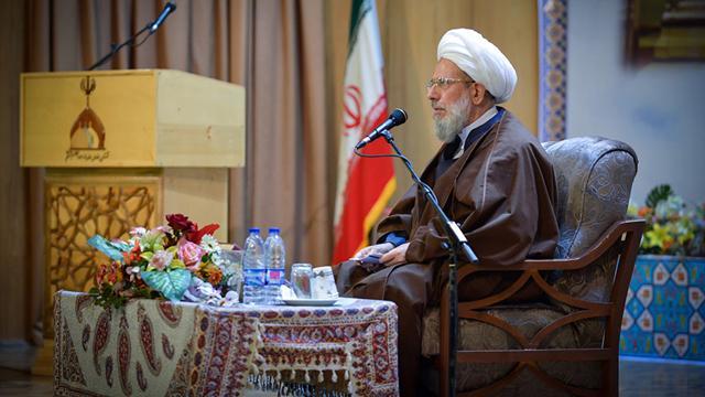 امروز هرچه اعتبار روحانیت بیشتر باشد، اعتبار و استحکام نظام بیشتر خواهد شد امروز هرچه اعتبار روحانیت بیشتر باشد، اعتبار و استحکام نظام بیشتر خواهد شد