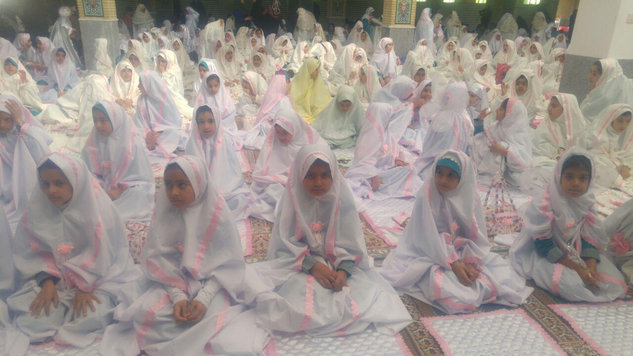 برگزاری جشن تکلیف دانش آموزان دختر دهدشت