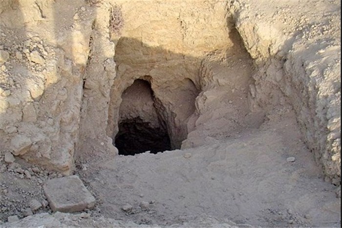 دستگیری 5 حفار غیر مجاز در قبرستان حومه فریمان