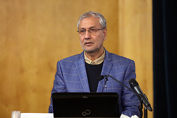 مشاغل خانگی بیش از پتروشیمی برای ما اهمیت دارد