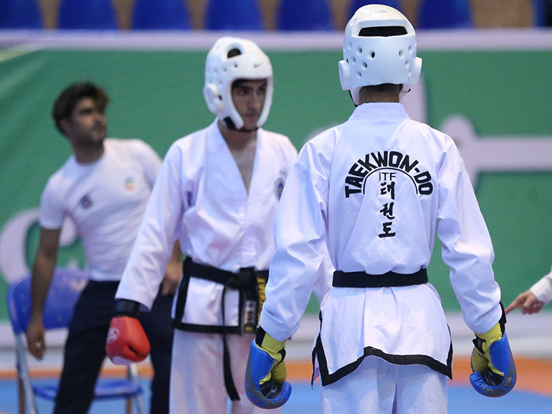 مصاف رزمی کاران 13 ئاستان برای قهرمانی