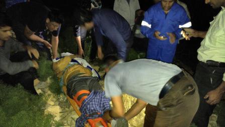نجات فرد سقوط کرده از ارتفاعات چشمه چنار کاکان