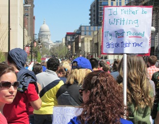 بدون علم، ترامپ کچل می‌شد